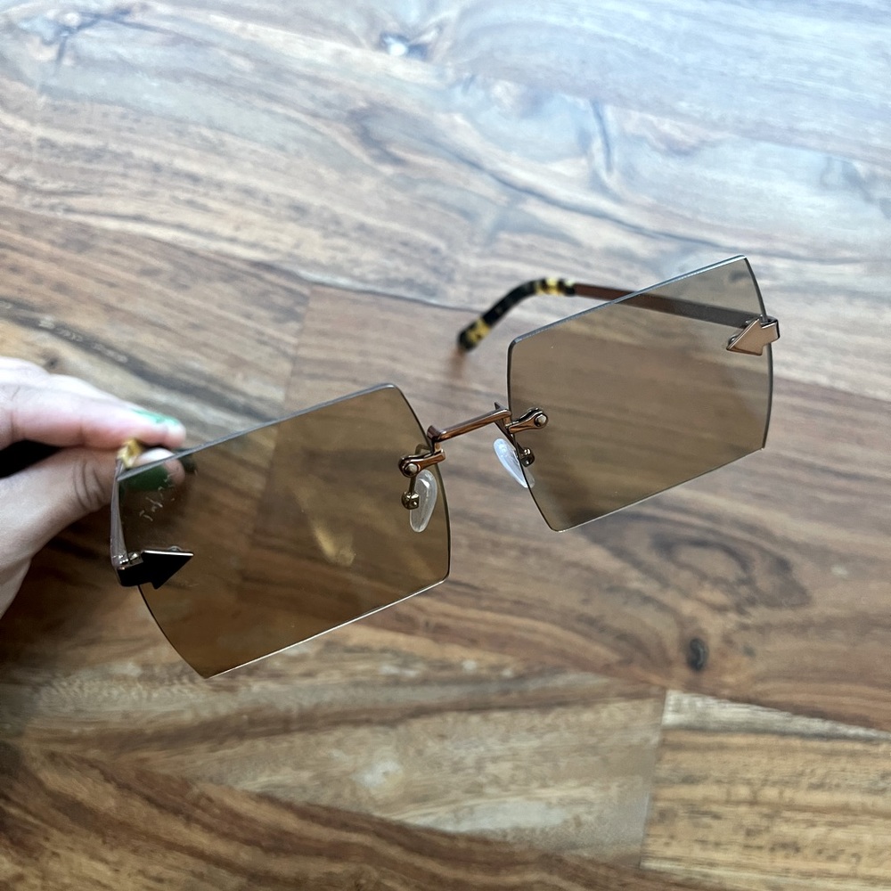 NW- Karen Walker The Bird sunglasses
